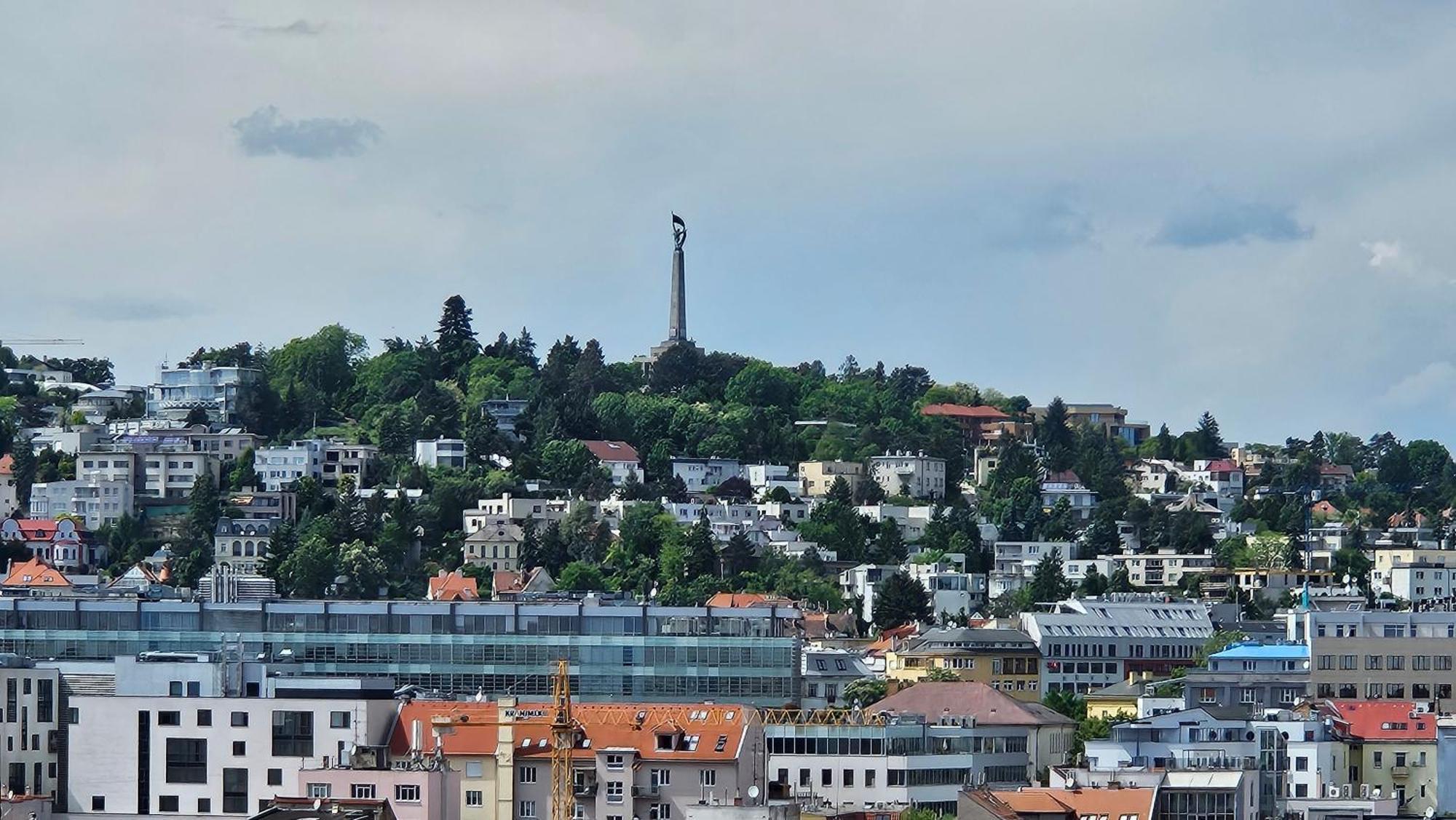 Panorama View Design Apt In Old Town - Free Parking Bratislava Exterior foto